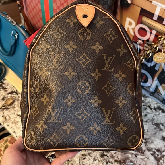 ❌SOLD❌Gorgeous Speedy 35 Handbag! - Picture 8 of 17